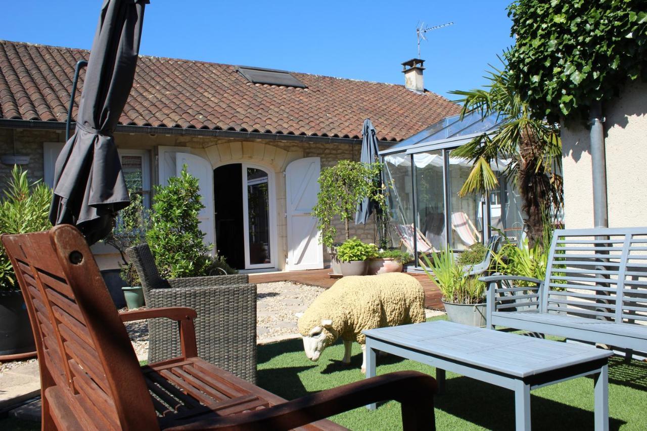 Suite en Terrasse à Cognac Extérieur photo